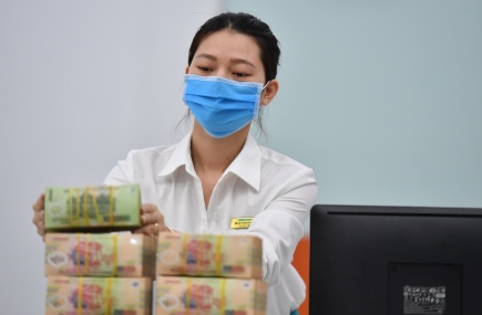 Tín dụng vẫn tăng thấp